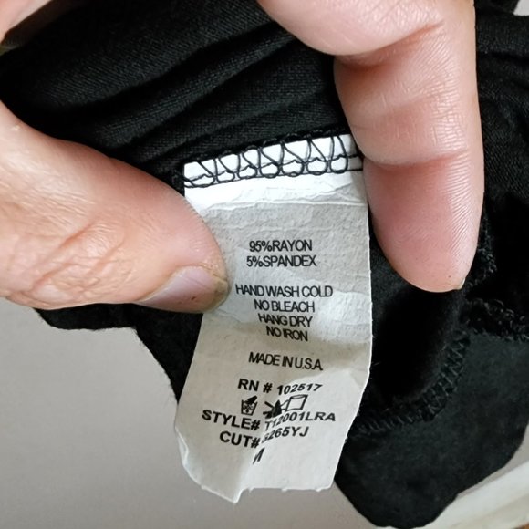 Soprano Crochet Black Tank Top - Picture 6 of 7